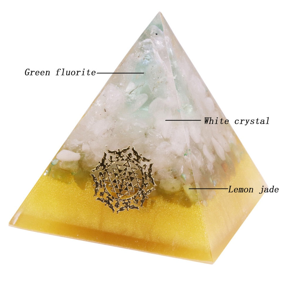 Green Fluorite Orgonite Pyramid Natural Crystal Magnetic Field Converter Energy Pyramid Balance Meditation Aid Resin Crafts